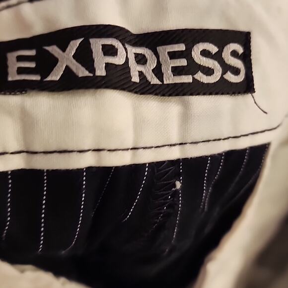 Express Pinstripe Shorts, Black, Size 36 - Picture 5 of 6